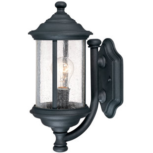 Best Devizes 1-Light Outdoor Wall lantern By Charlton Home Outdoor Lighting Devizes 1-Light Outdoor Wall lantern By Charlton Home Outdoor Lighting