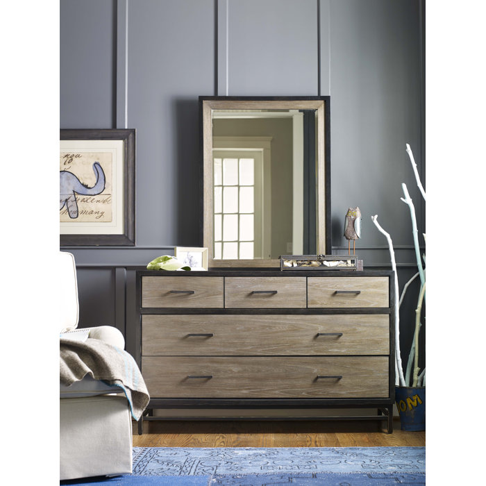 Ling Modern 5 Drawer Dresser Ling Modern 5 Drawer Dresser