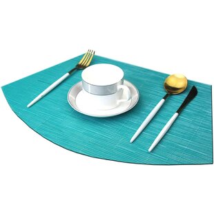 7-PIECE ROUND DINING KITCHEN TABLE WEDGE-SHAPED QUILTED PLACE MAT SET IN BLUE