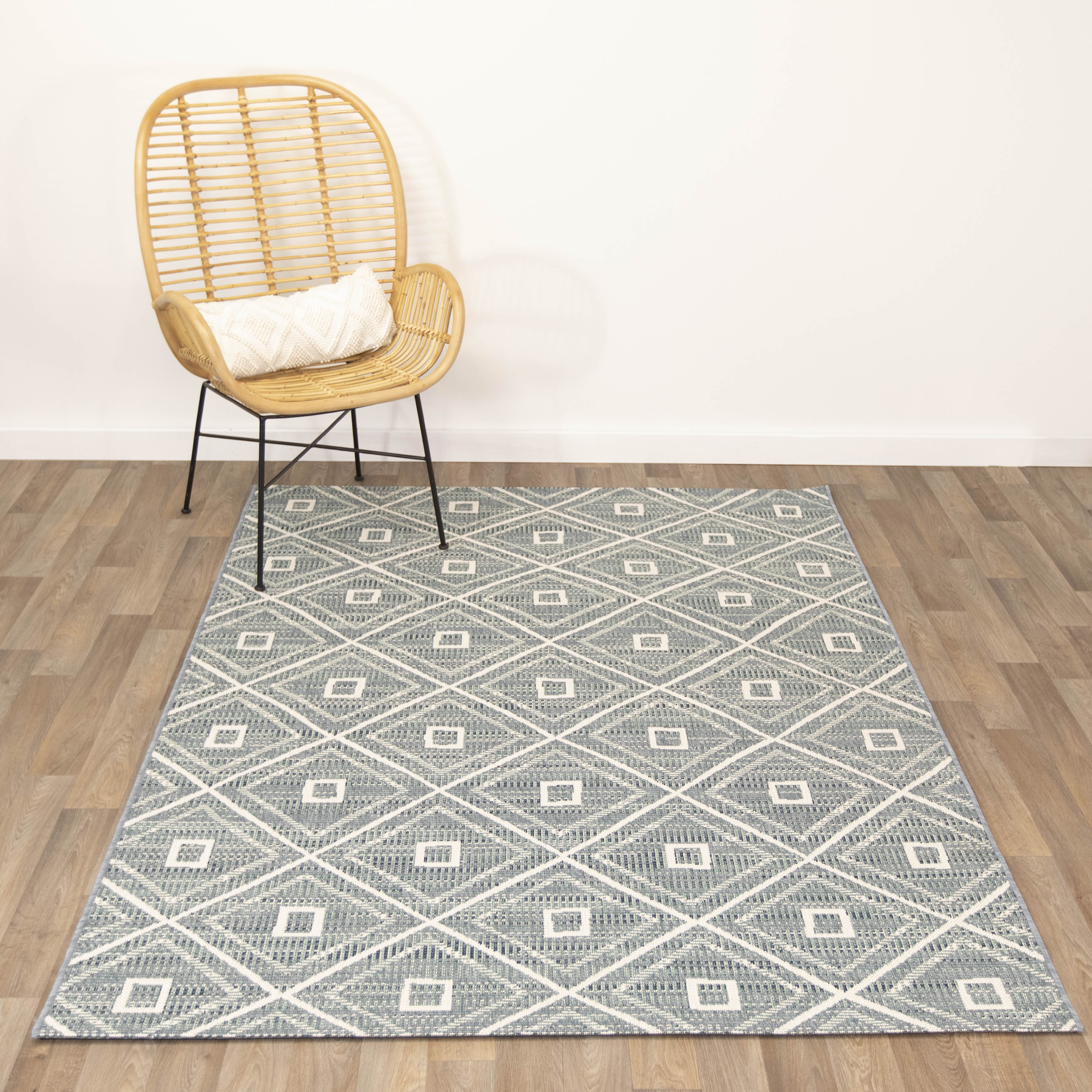 Andes Geometric Teal Indoor Outdoor Area Rug Reviews Joss Main