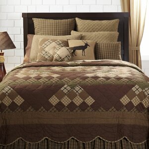 Goodhue Scalloped Quilt