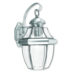 Gustavson 1-Light Traditional Outdoor Wall Lantern