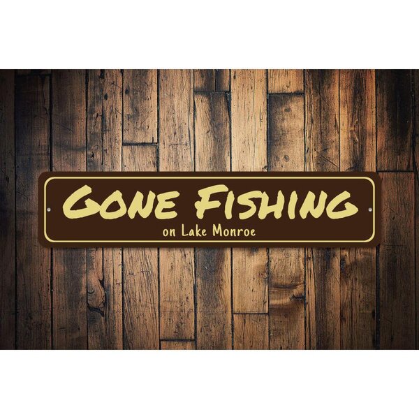 Gone Fishing Door Knob Decoration