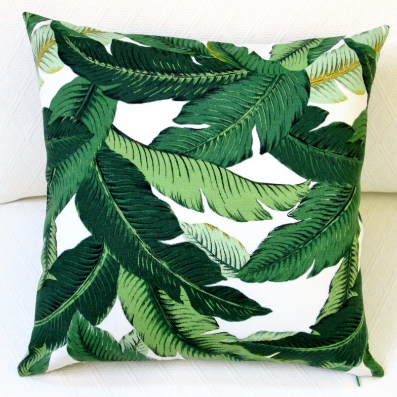 Bay Isle Home Jaylee Island Hopping Emerald Tropical Palm Leaf