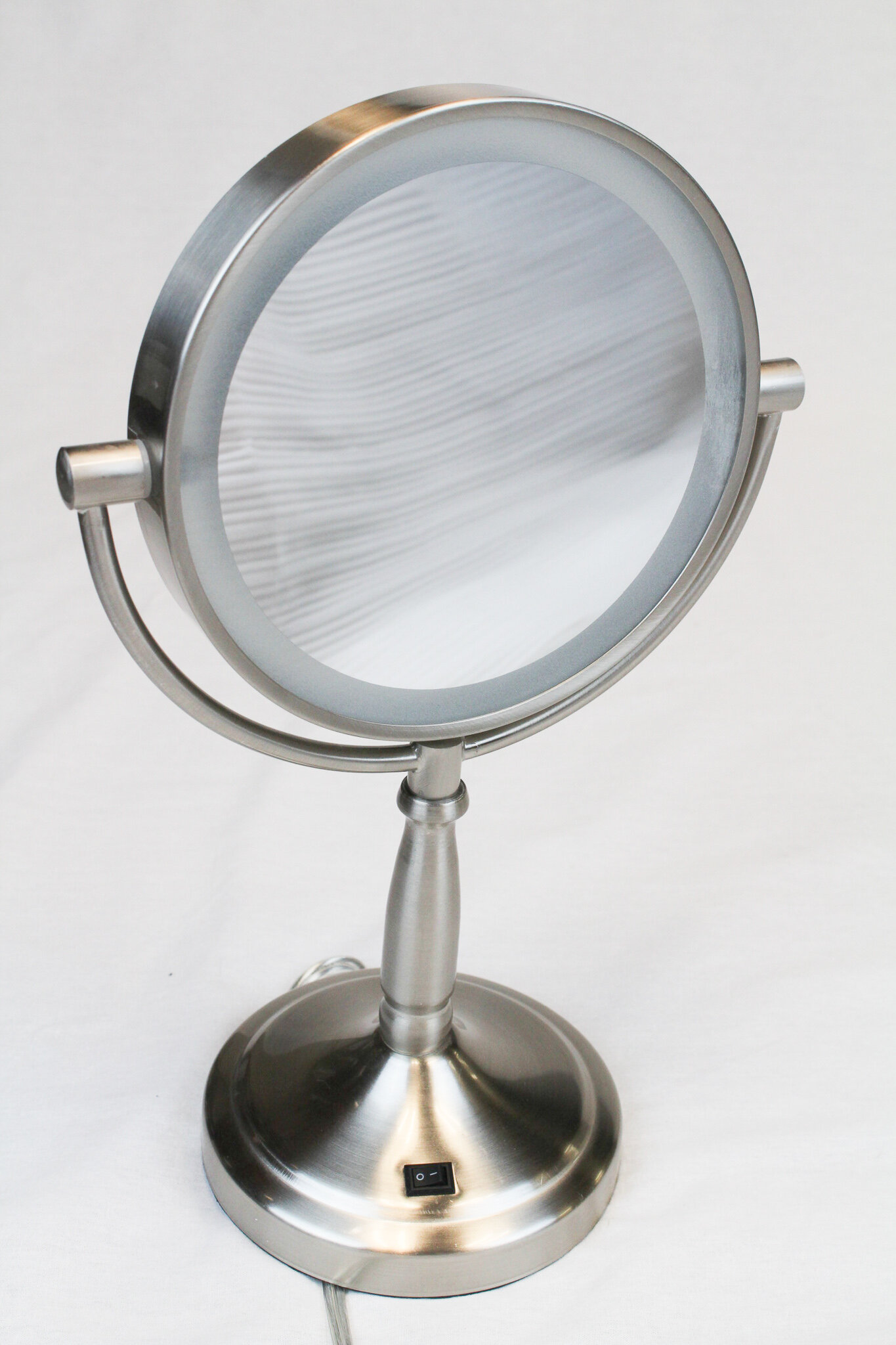 circle light makeup mirror