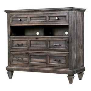Delpha 3 Drawer Dresser by August Grove