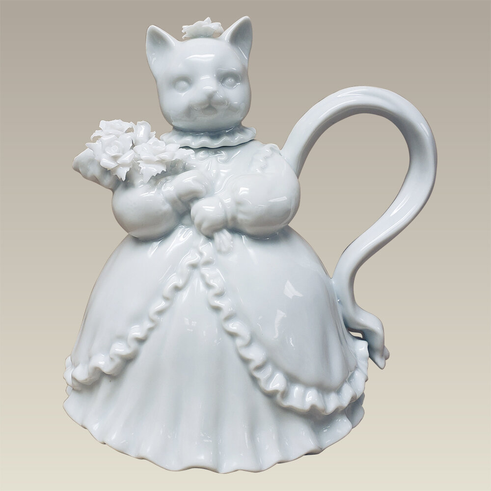 porcelain chinese cat