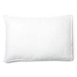 Natural Plus Down Alternative King Pillow by Deluxe Comfort