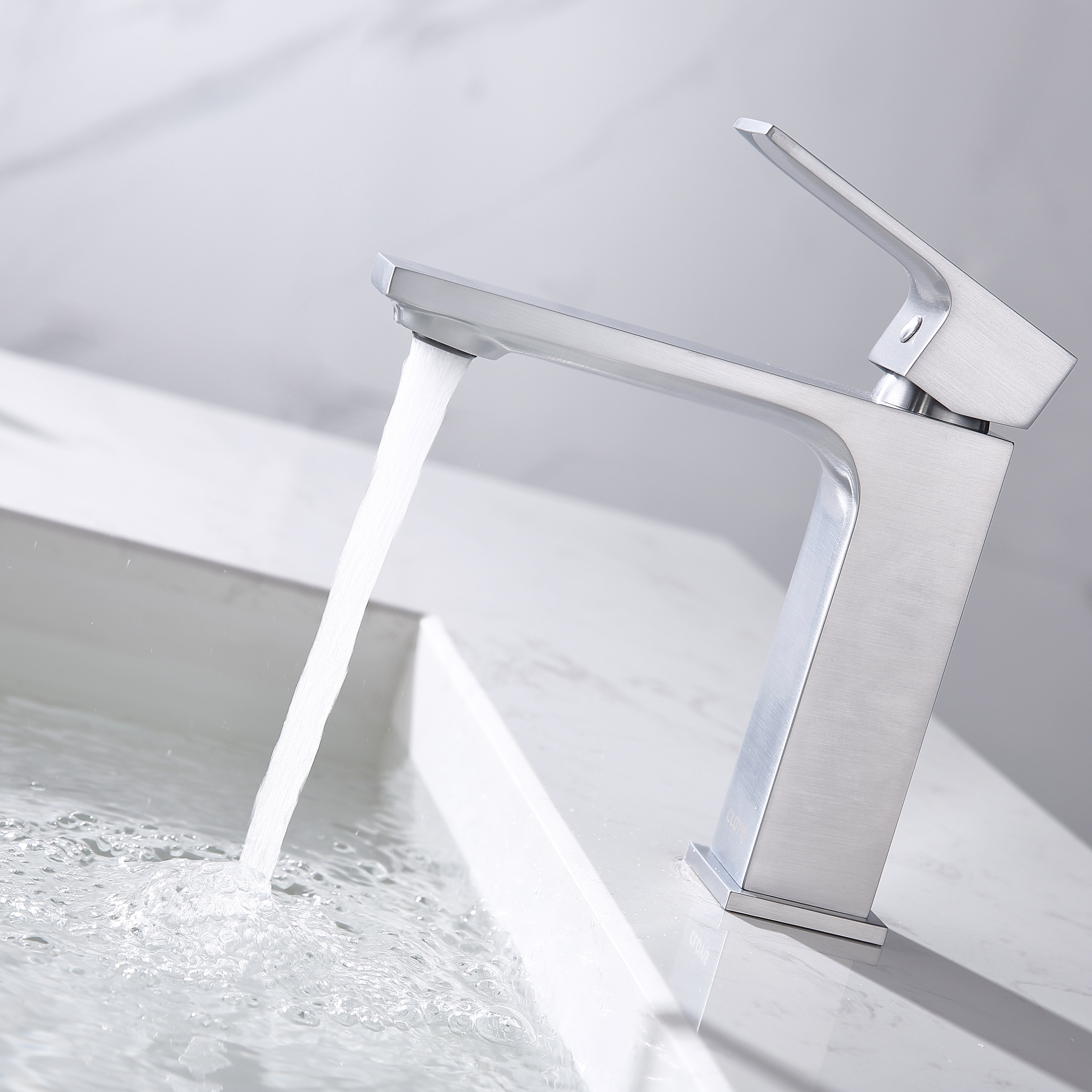 Clovis Goods Single Hole Bathroom Faucet with Drain Assembly & Reviews