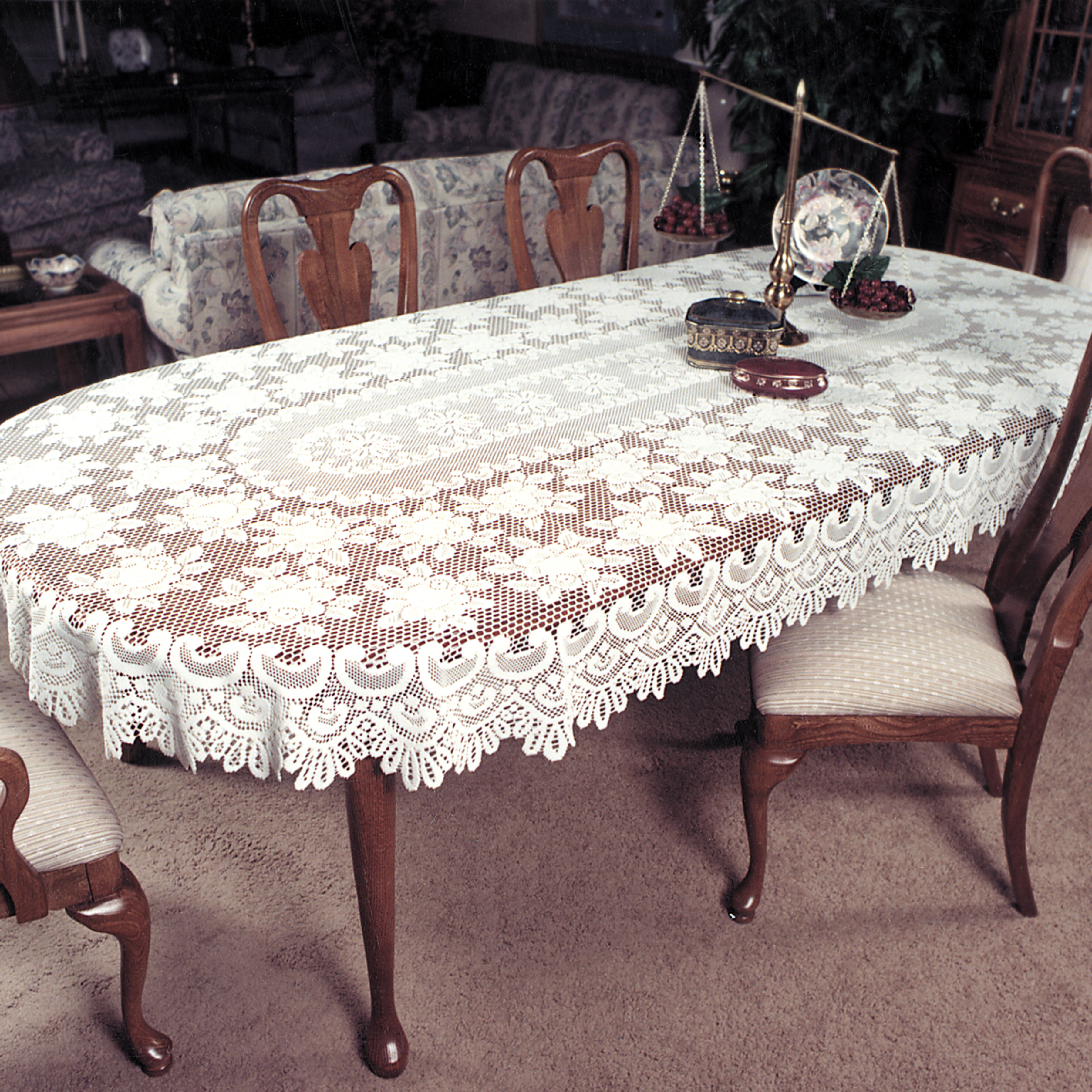 oval tablecloth canada