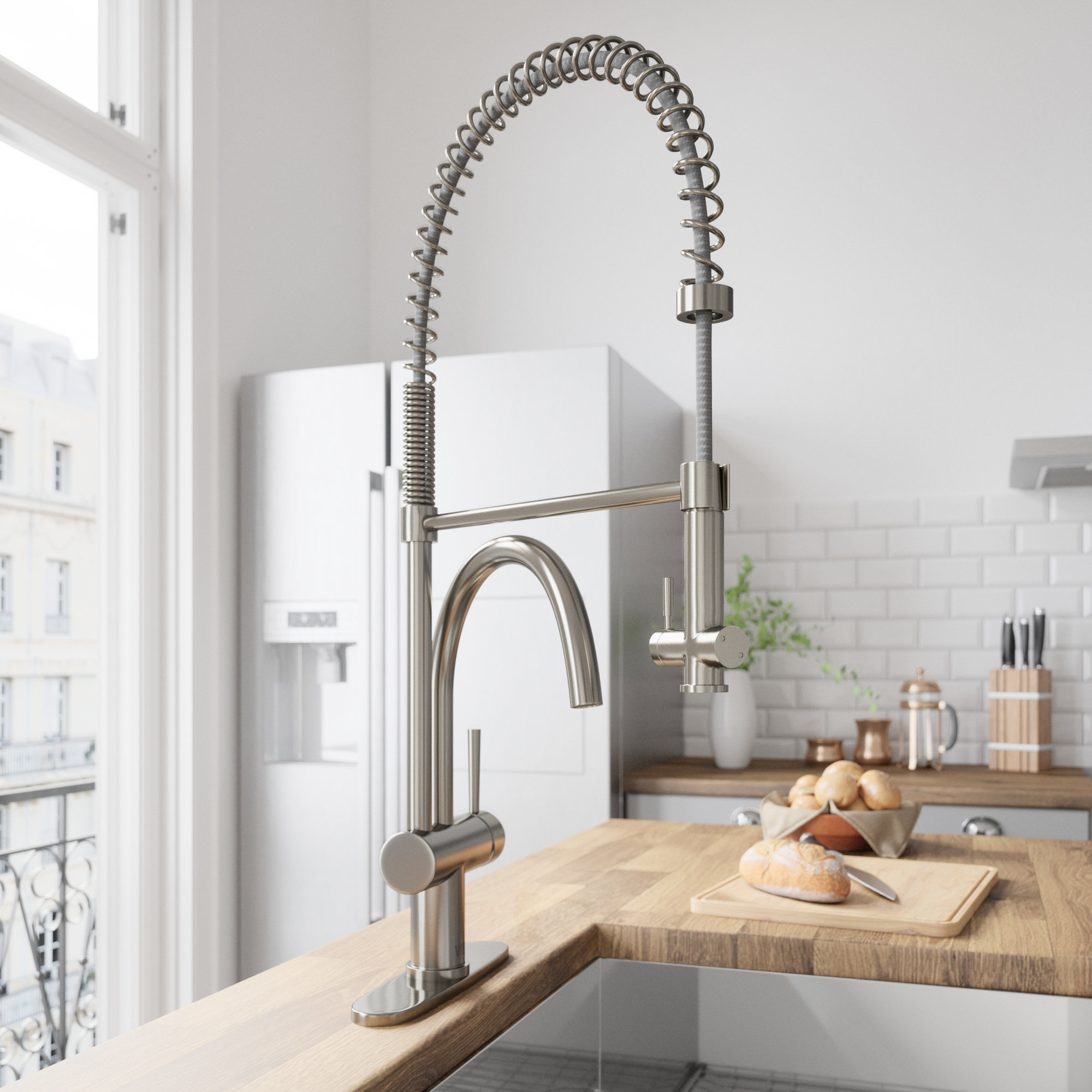 Vigo Dresden Pull Down Single Handle Kitchen Faucet Reviews