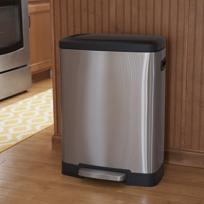 Household Essentials Poubelle A Pedale 13 Gallons Design Tendance Rectangulaire En Acier Inoxydable Et Commentaires Wayfair Ca
