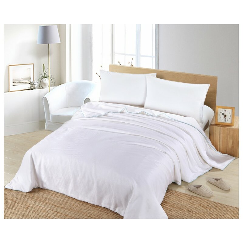Rosdorf Park Dotan Luxury Allergy Free Silk Single Comforter