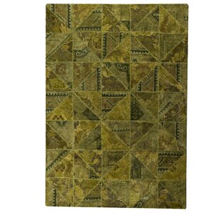 Tile Viviana Green Area Rug