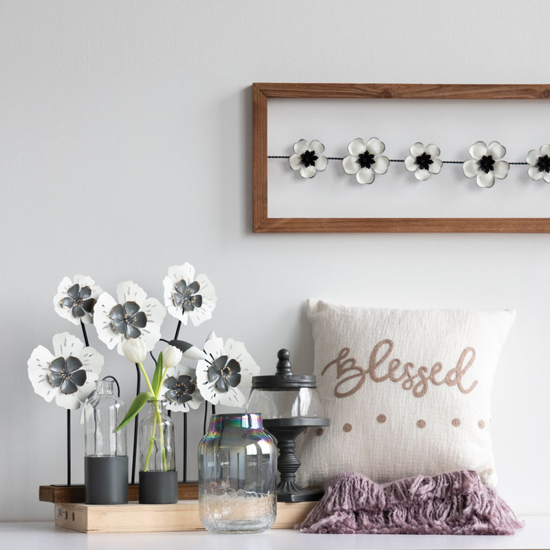 Gracie Oaks Flowers On A Wire Wall Decor Wayfair