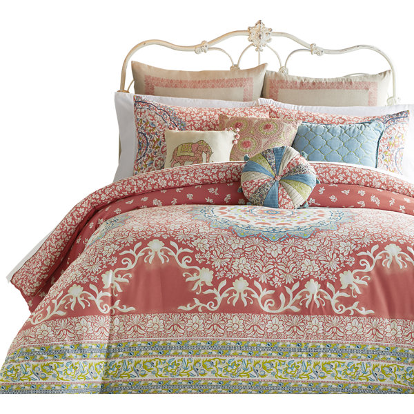Medallion Twin Reversible 8-Piece Bed in a Bag Set Sheet Shams Skirt Blush Teal 