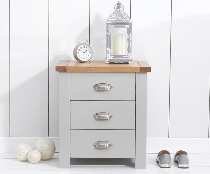 Beachcrest Home Garrison 3 Drawer Bedside Table Wayfair Co Uk