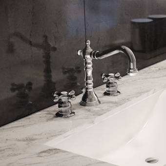 Symmons Carrington Widespread Bathroom Faucet With Drain Assembly