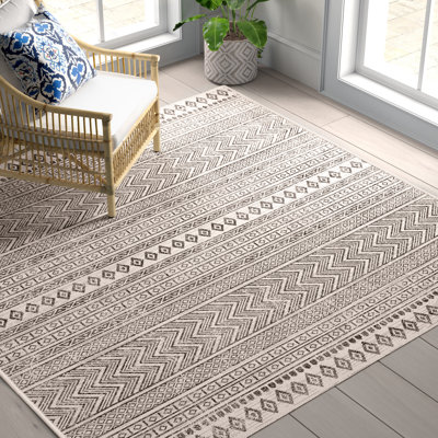 Laruth Southwestern Black/White Indoor/Outdoor Area Rug