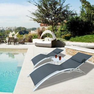 ebern designs chaise longue inclinable de 69 3 po avec table travon et commentaires wayfair ca