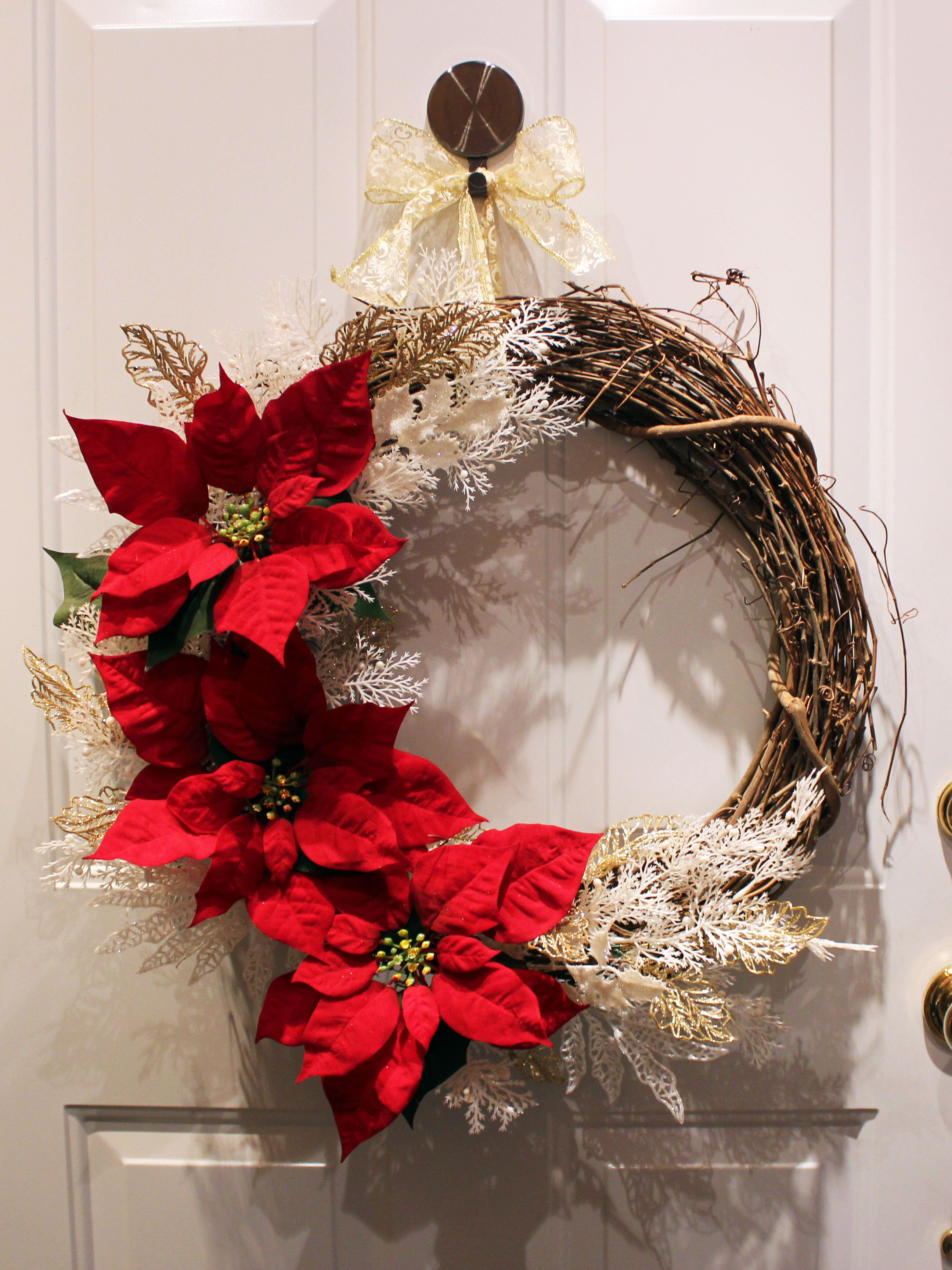 The Holiday Aisle Poinsettias 21 Grapevine Wreath Wayfair Ca