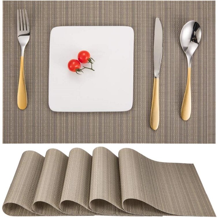 Placemats PVC Set of 4  Woven Washable Non slip Heat-Resistant Table Mats Red