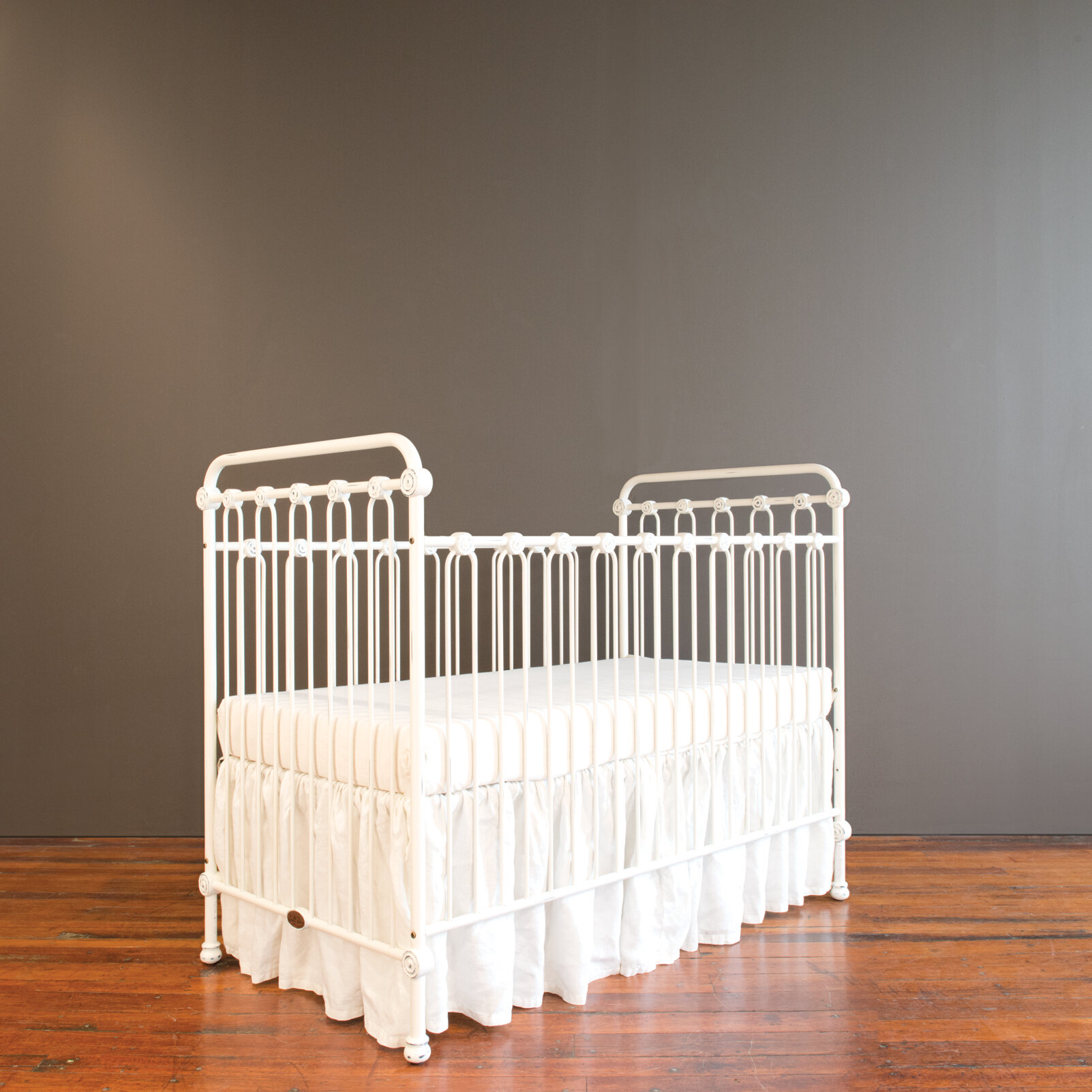 Bratt Decor Joy Baby 3 In 1 Convertible Crib Reviews Wayfair