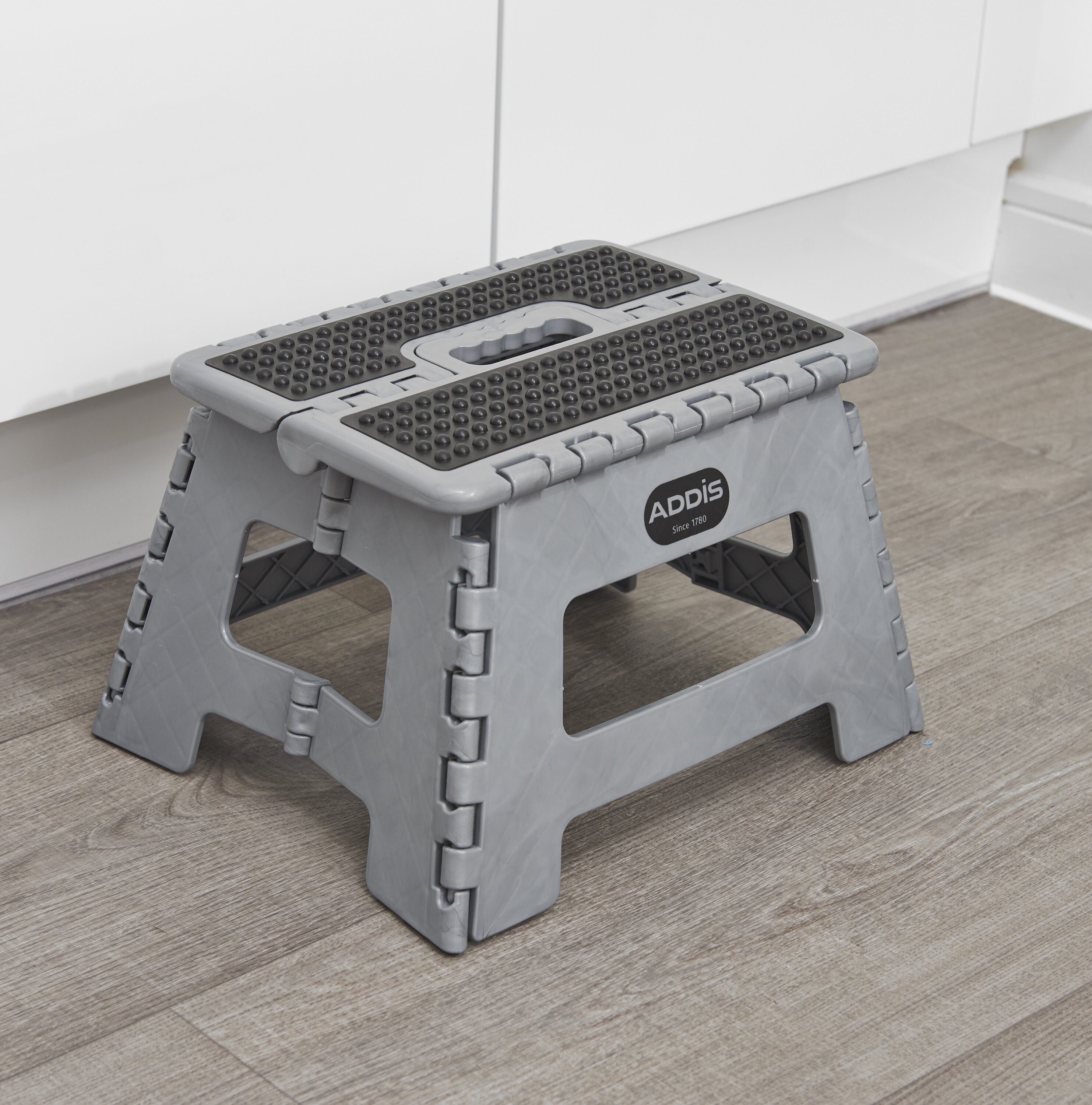 addis plastic step stool