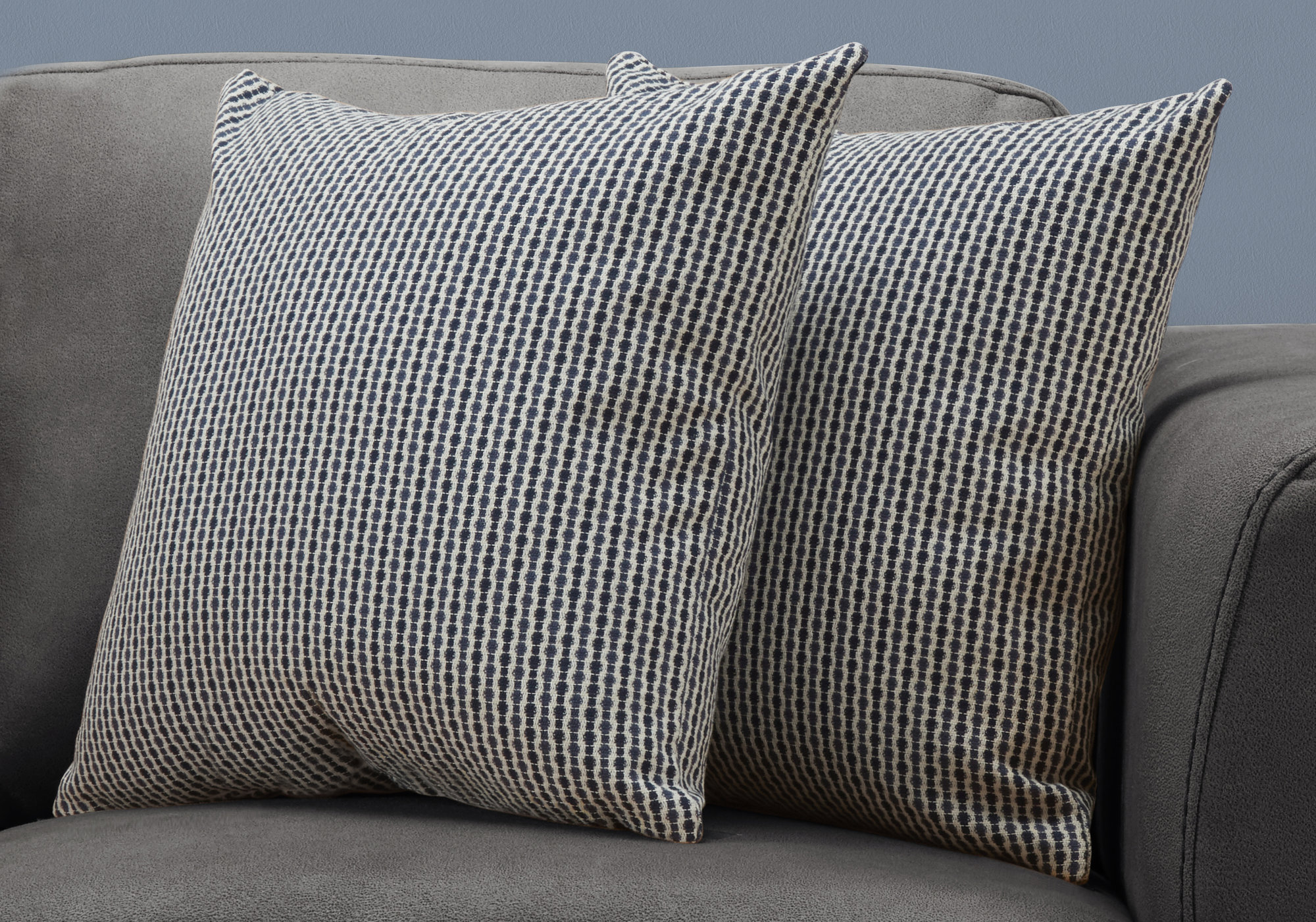 Brayden Studio Tangerang Dot Zipper Throw Pillows Reviews Wayfair