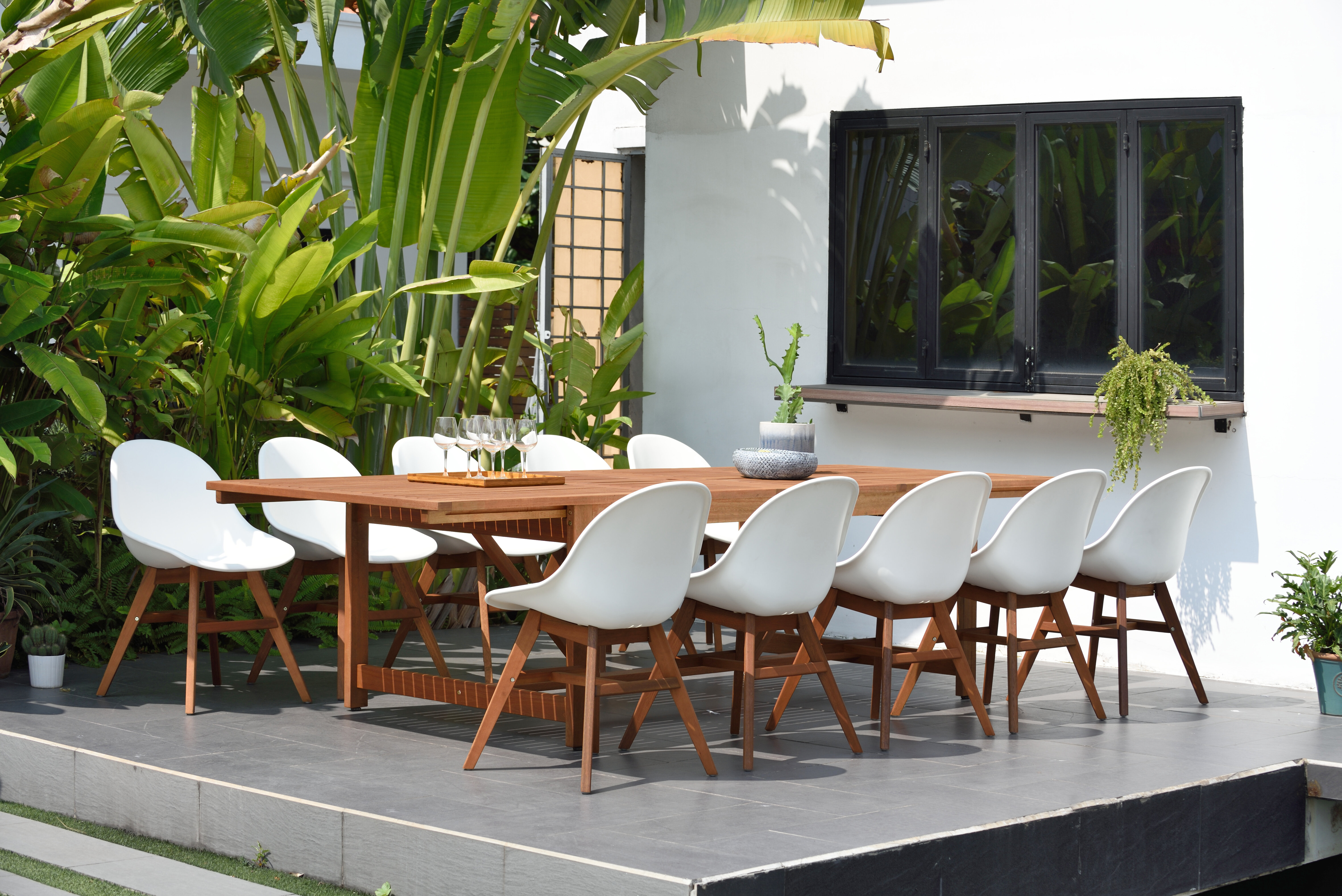 outdoor dining set for 10