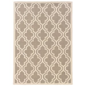 Hand-Hooked Gray/Ivory Area Rug