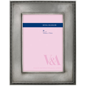 Victoria and Albert Inspired Bead Picture Frame