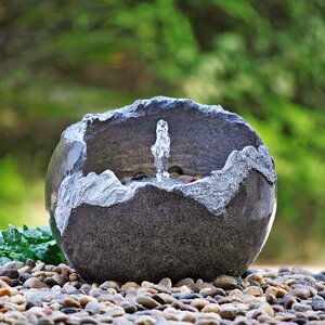 Resin Fractured Stone Fountain with LED Light