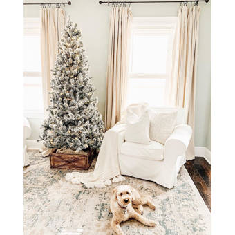 Three Posts Snowy 7 5 Frosted Green Pine Artificial Christmas Tree With 700 Clear White Lights Reviews Wayfair