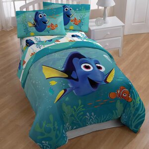 Finding Dory Stingray Reversible Comforter