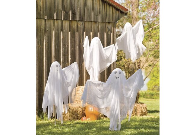 8 Sweet & Scary Outdoor Halloween Decoration Ideas | Wayfair.ca