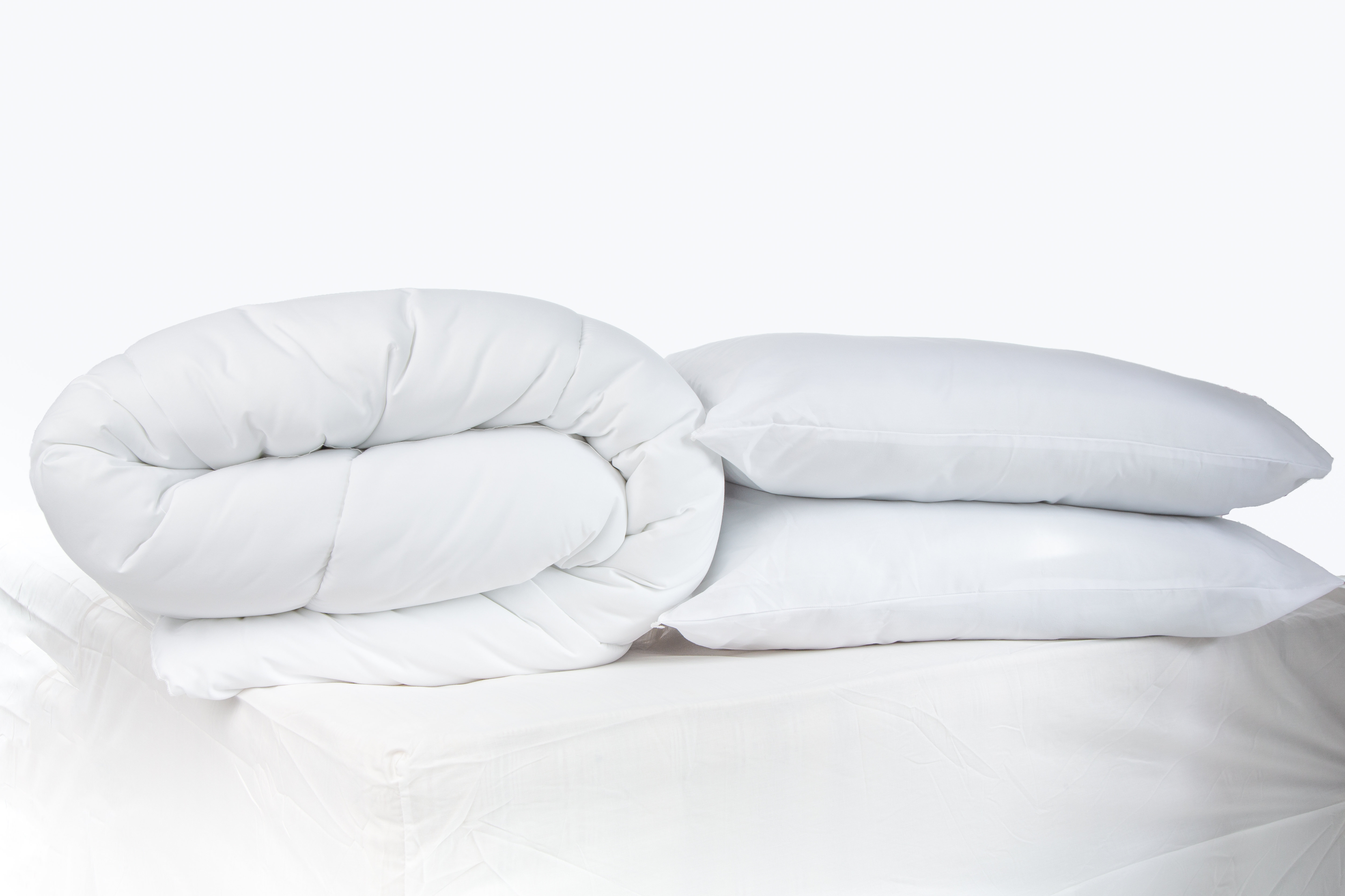 Symple Stuff 15 Tog Duvet with Pillows Symple Stuff Anti Allergy 15 Tog Duvet
