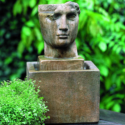 Renfri Concrete Fountain