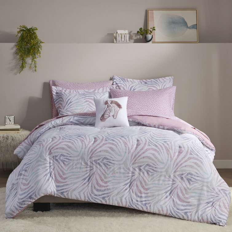 House of Hampton® Palomares Lavender/White Microfiber Comforter Set