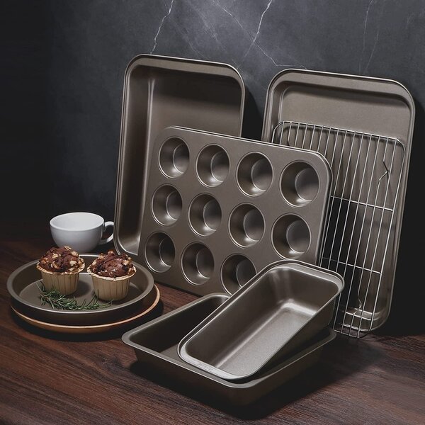 8 Piece Set of Bakeware Steel Pans Pizza Cake Brownie Muffin Cookie Loaf Pie NEW 