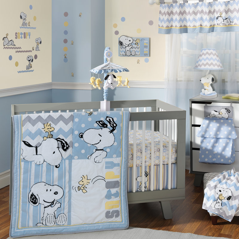 Lambs Ivy My Little Snoopy Baby Crib Musical Mobile Reviews