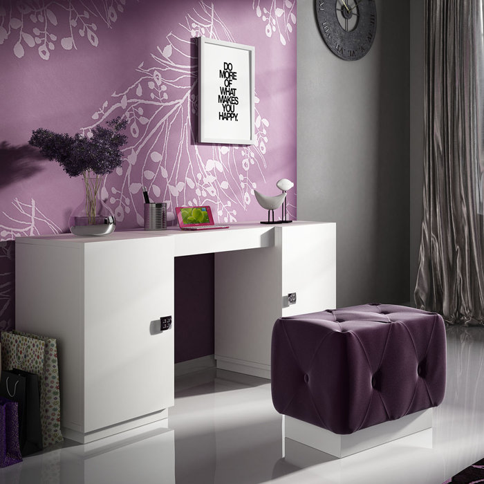 Everly Quinn Kirkwood Bedroom Makeup Vanity Set Wayfair Ca