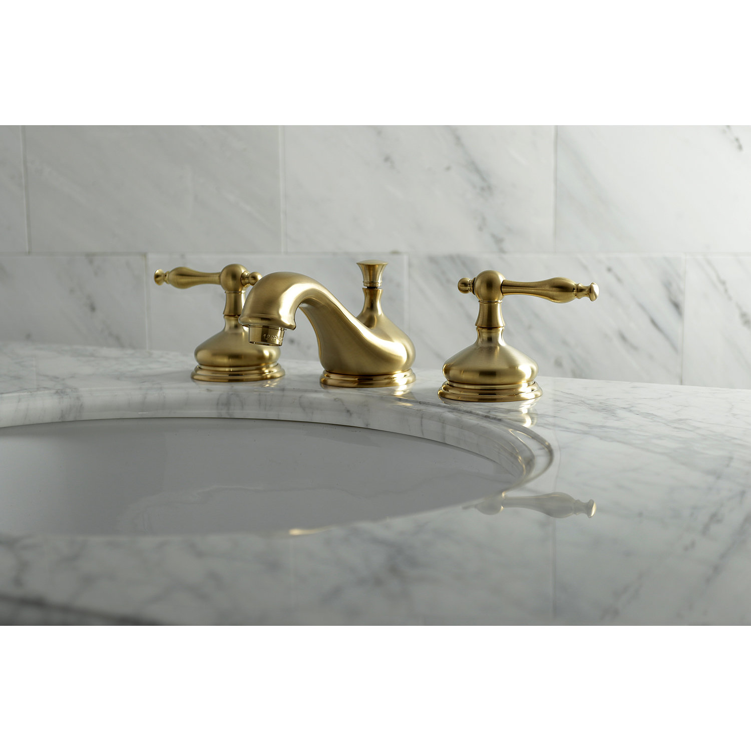 Kingston Br Heritage Widespread Bathroom Faucet With Drain Heritage Widespread Bathroom Faucet