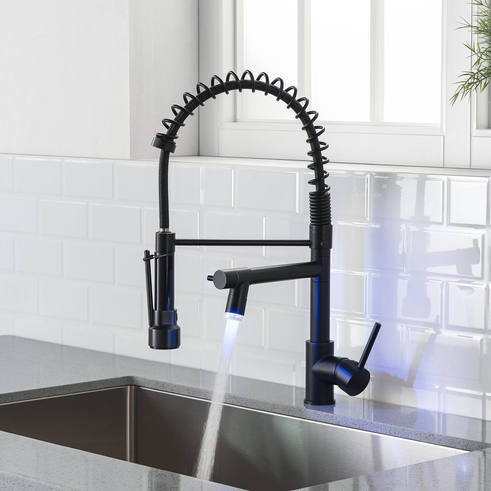 Kitchen Faucets With Pull Down Sprayer,Commercial Single Handle Black  Kitchen Sink Faucet With LED Light