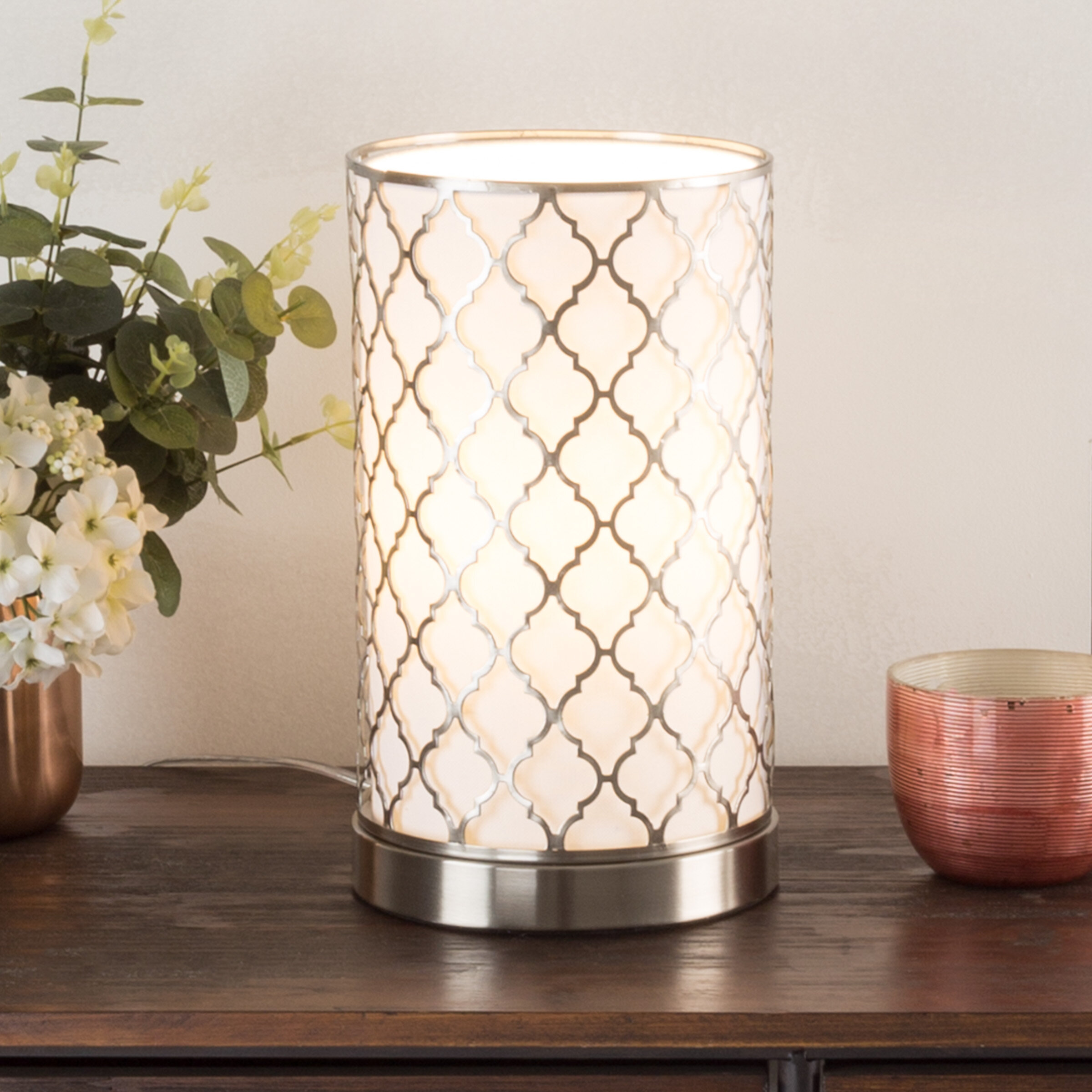 quatrefoil table lamp