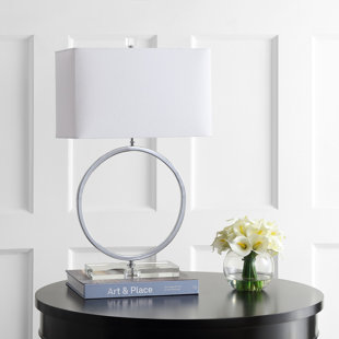 circle base table lamp