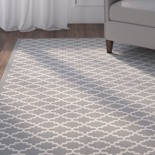 Teppiche in Grau: Hauptmuster - Geometrisch zum Verlieben | Wayfair.de Teppiche in Grau: Hauptmuster - Geometrisch zum Verlieben | Wayfair.de