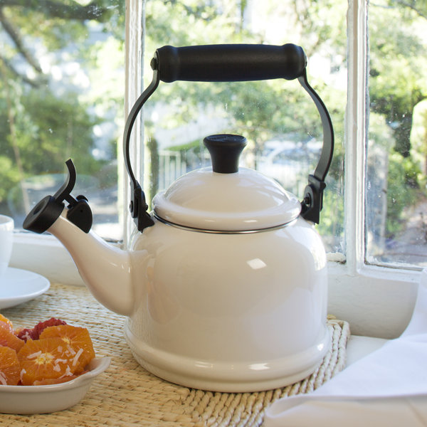 white and gold kettle
