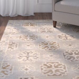 Windward Hand-Tufted Gray/Ivory Area Rug