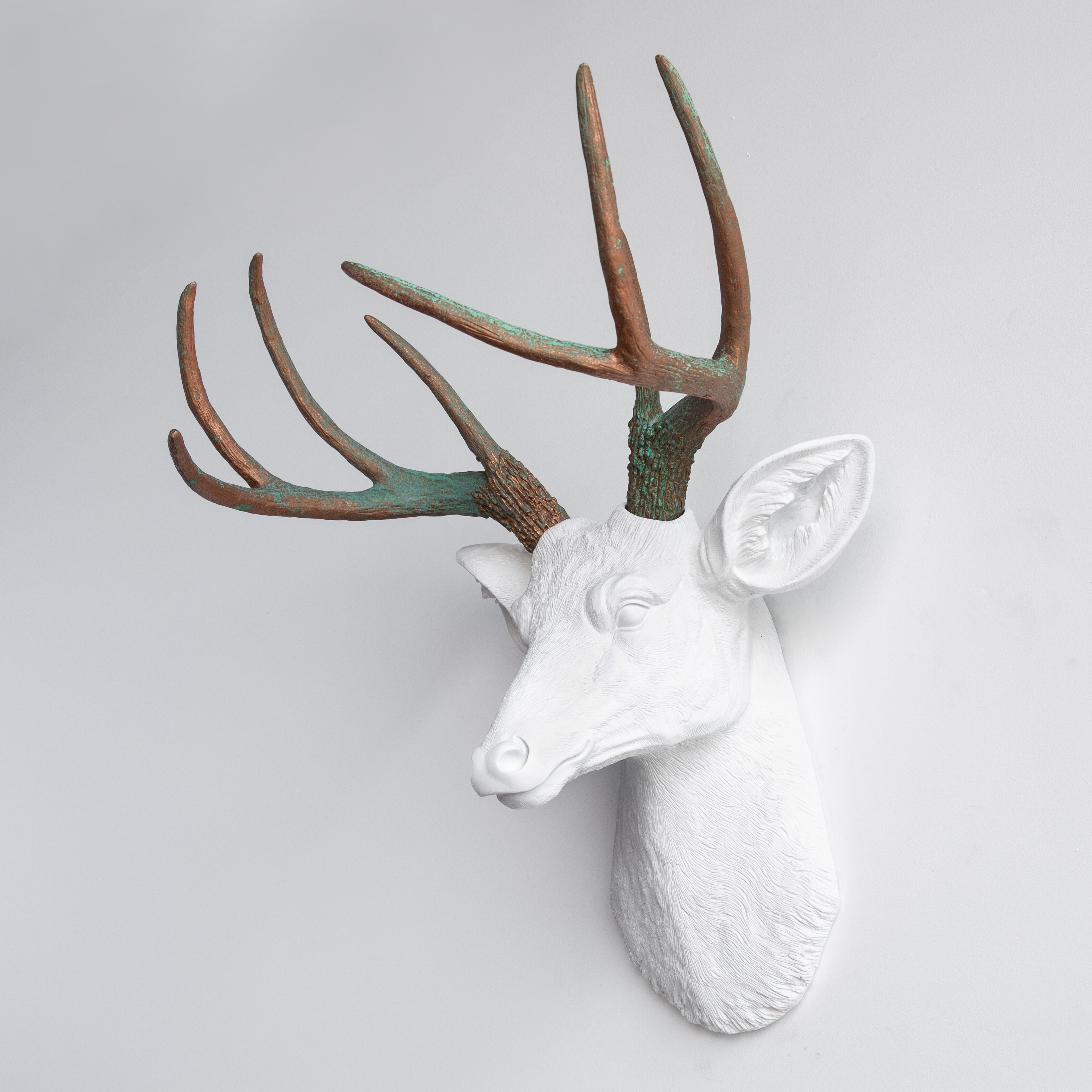 Wall-Mounted Deer Head Sculpture Wall Living Room Background Wall Porch Three-Dimensional Decoration White Deer Head Wall Decoration